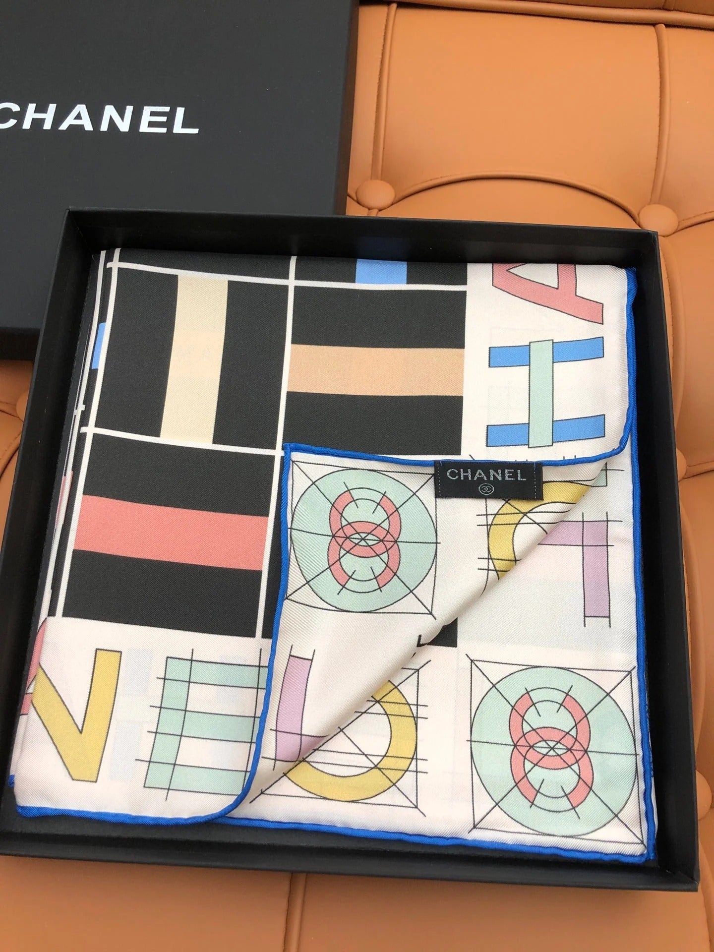 CHANEL 25S SCARF 90 IN SILK 704584 mysite