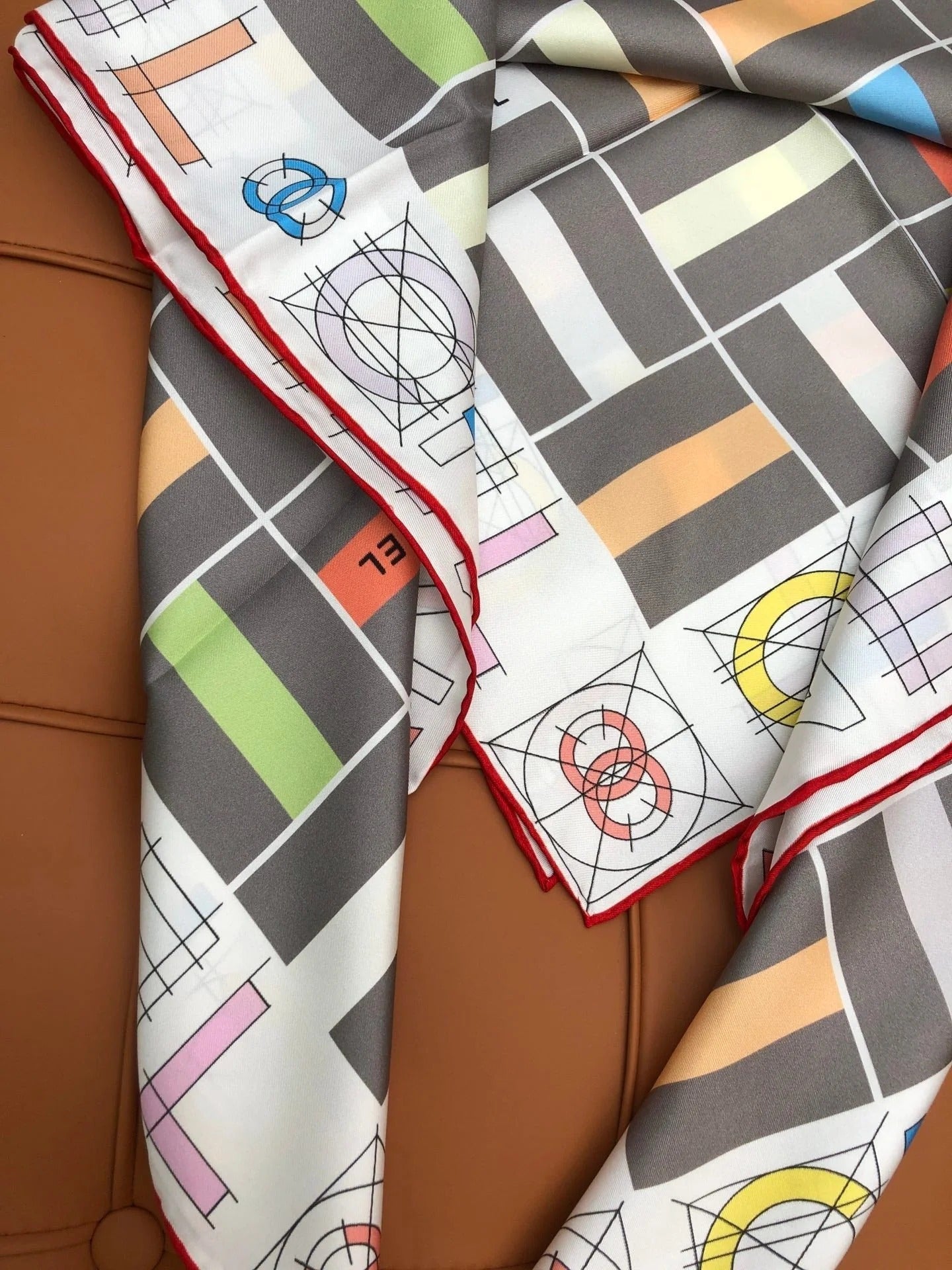 CHANEL 25S SCARF 90 IN SILK 704585 mysite