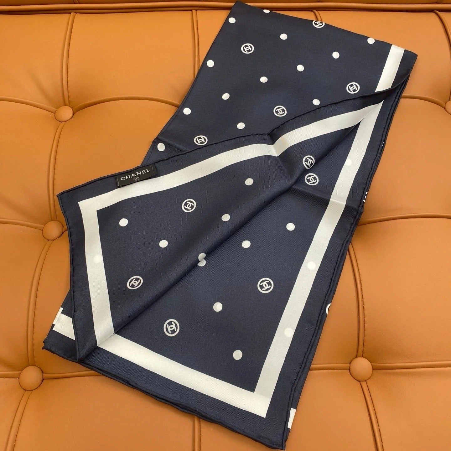 CHANEL 25S SCARF 90 IN SILK 704603 mysite