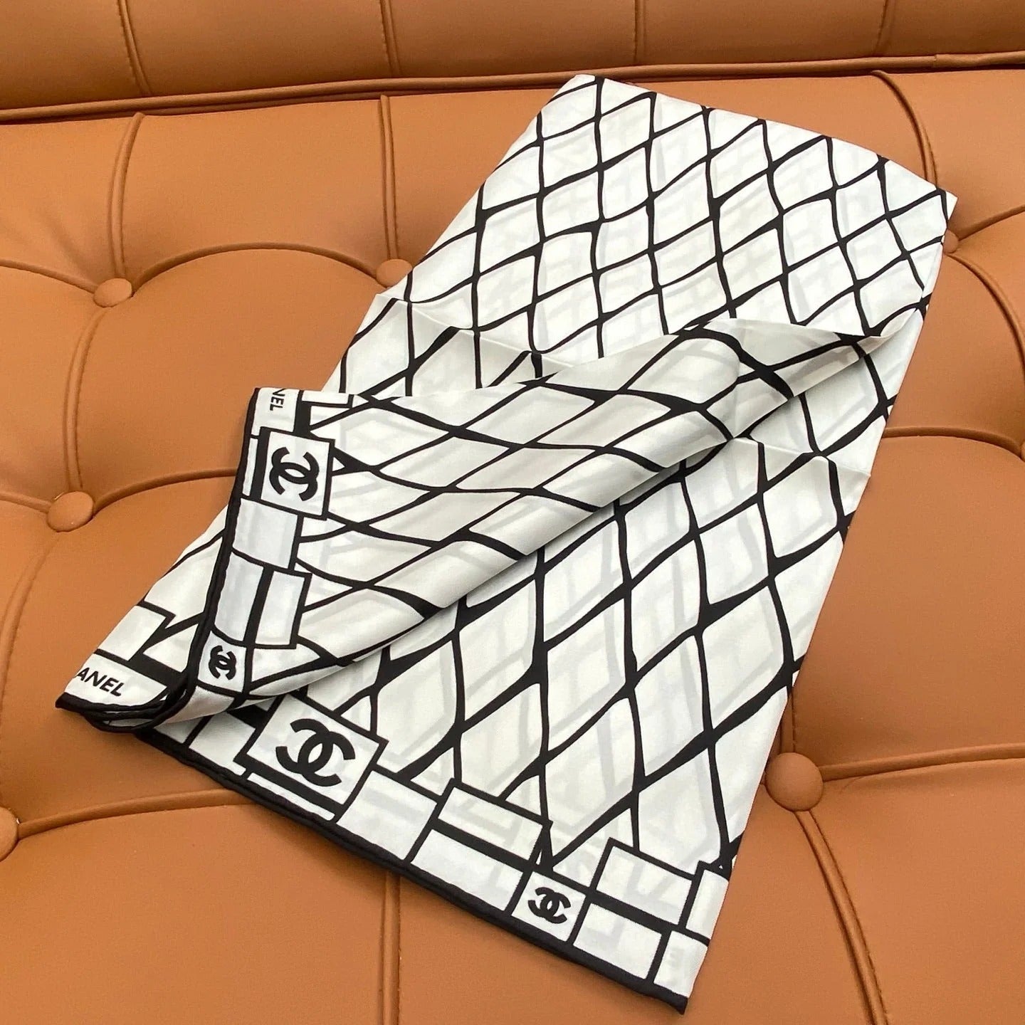 CHANEL 25S SCARF 90 IN SILK 703694 mysite