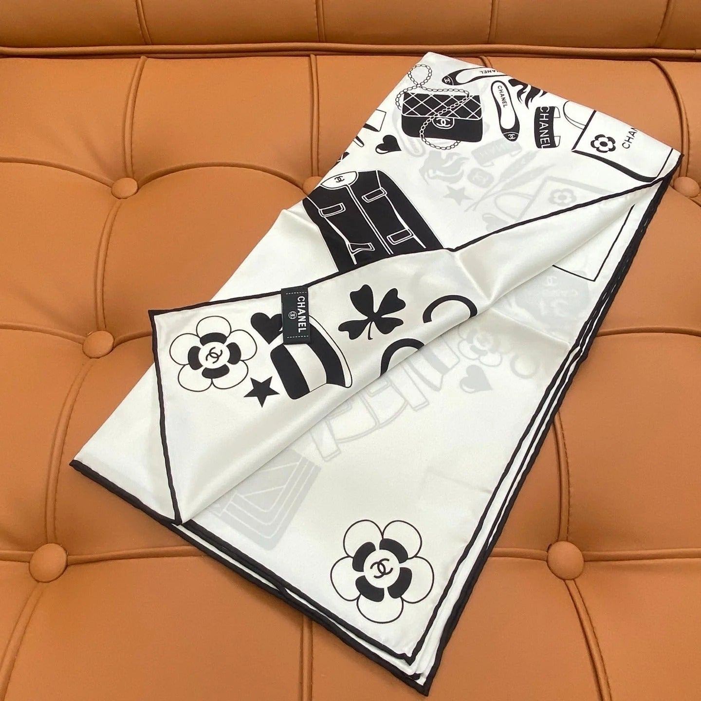 CHANEL 25S SCARF 90 IN SILK 703697 mysite