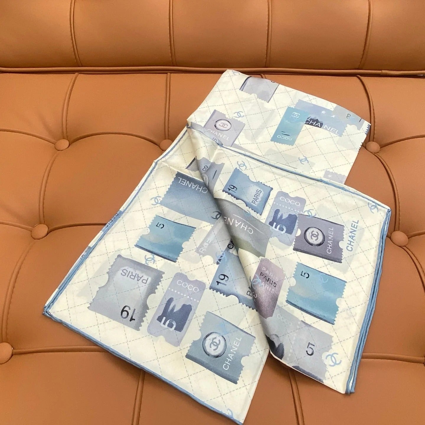 CHANEL 25S SCARF 90 IN SILK 703698 mysite