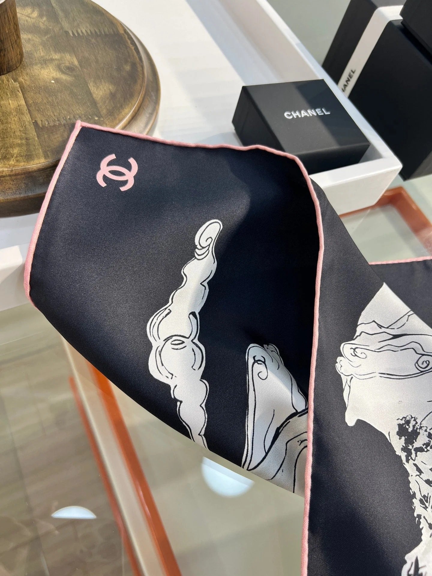 CHANEL 25S SCARF 90 IN SILK 735864 mysite