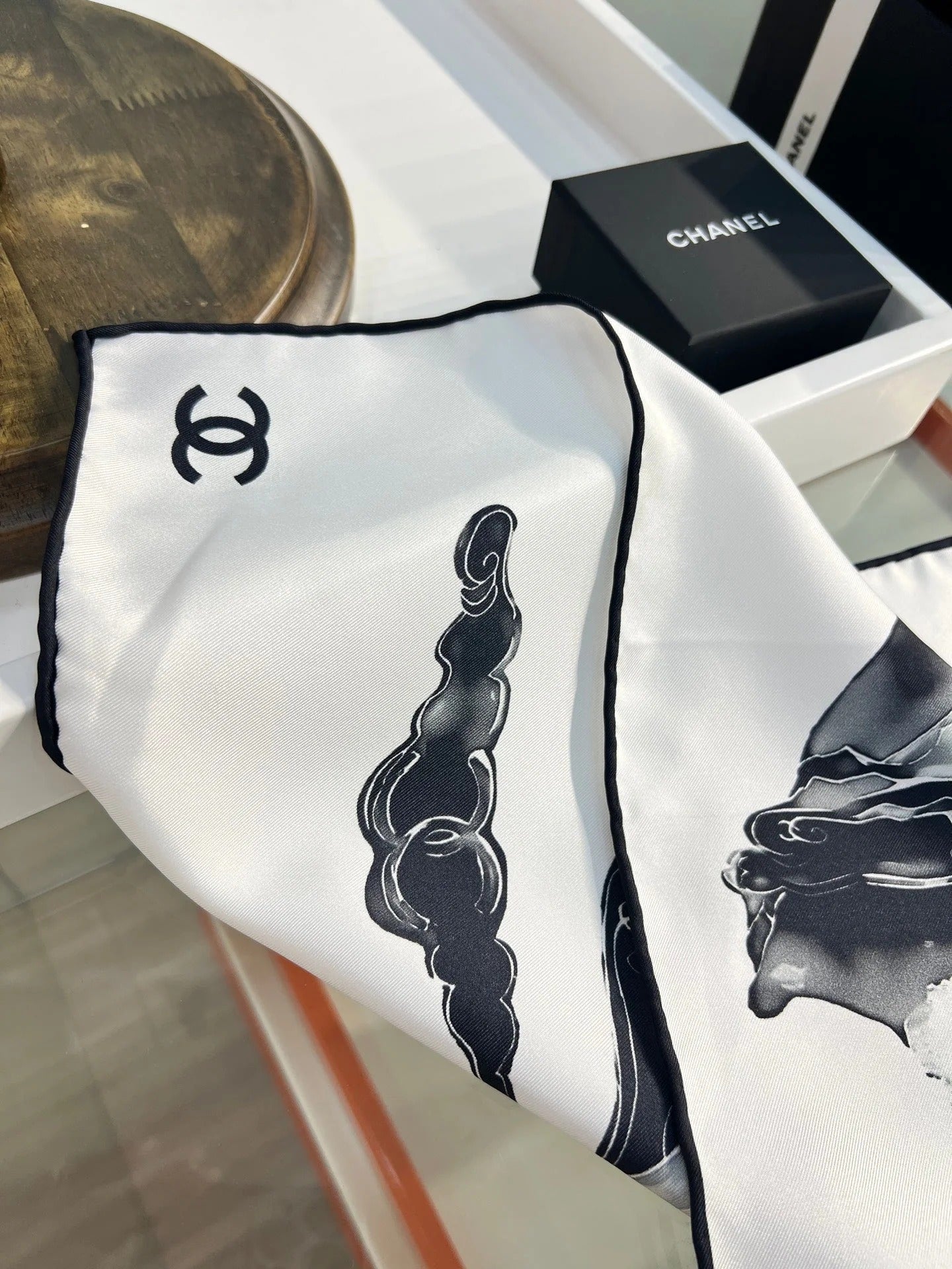 CHANEL 25S SCARF 90 IN SILK 735865 mysite