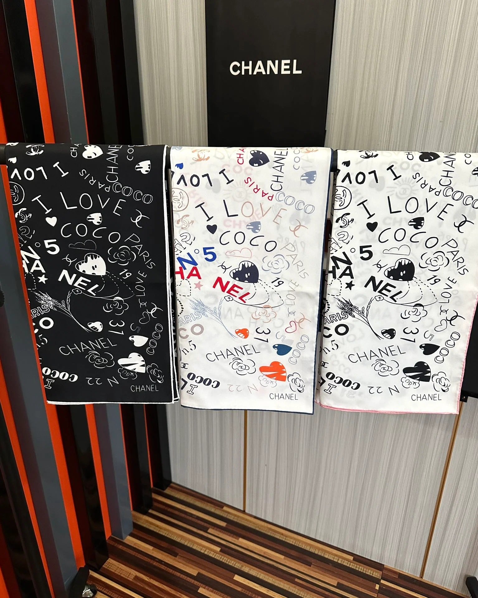 CHANEL 25S SCARF 90 IN SILK 738419 mysite