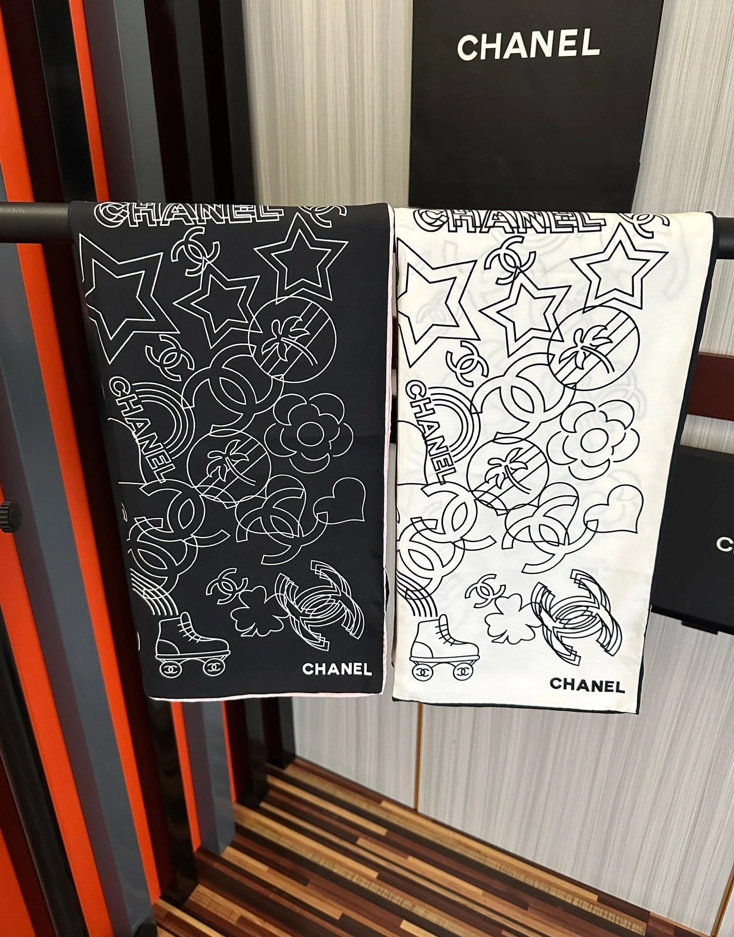 CHANEL 25S SCARF 90 IN SILK 738436 mysite