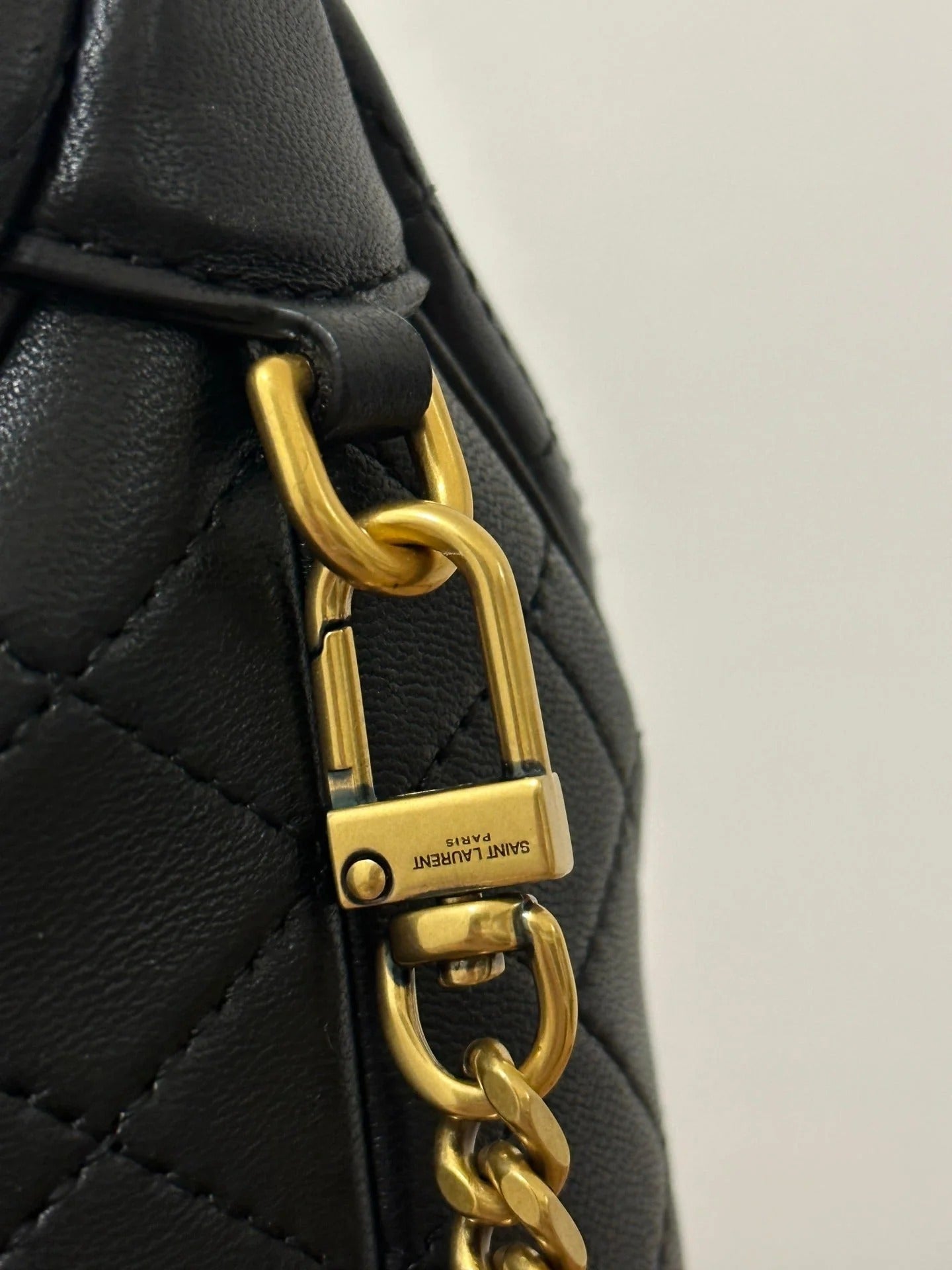 19 FLAP BUCKET BAG BLACK CALFSKIN mysite