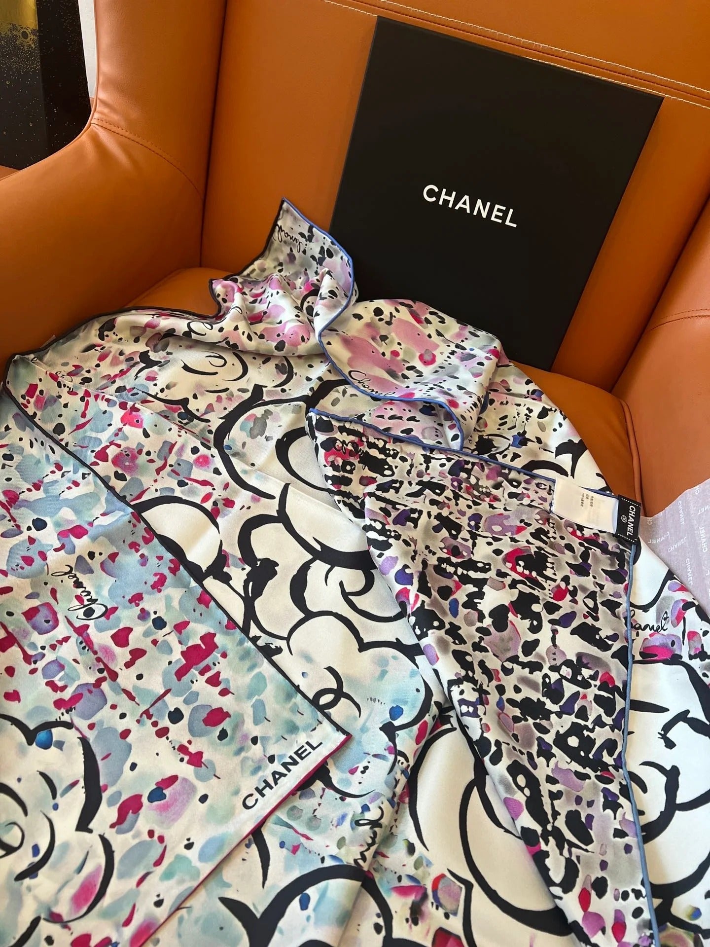 CHANEL 25S SCARF 90 IN SILK TWILL 700816 mysite