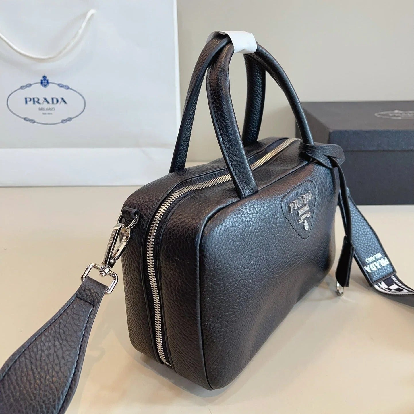 CLASSIC BOSTON BAG 25 IN BLACK GRAINED CALFSKIN mysite