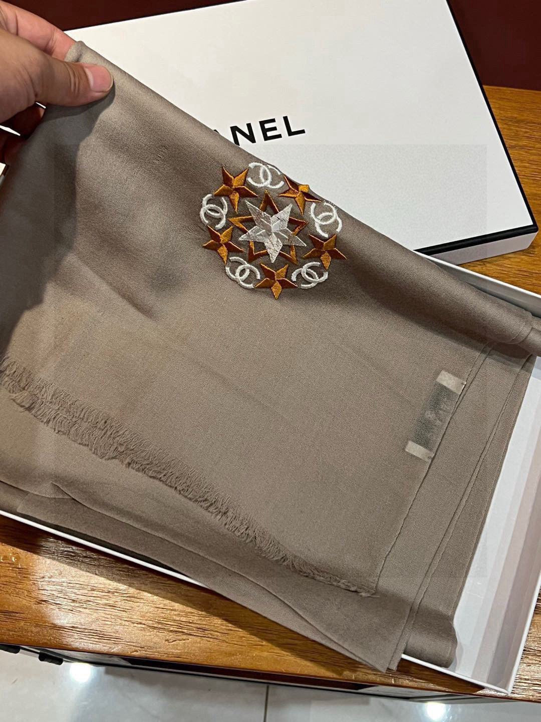 CHANEL 25S SCARF 200 IN CASHMERE WOOL 701967 mysite