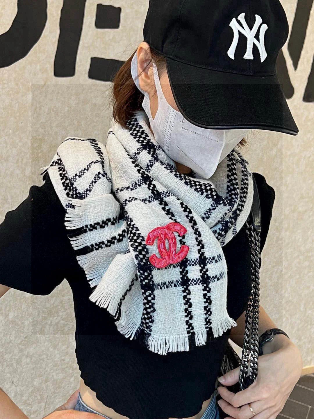 CHANEL 25S SCARF 190 IN CASHMERE 718525 mysite