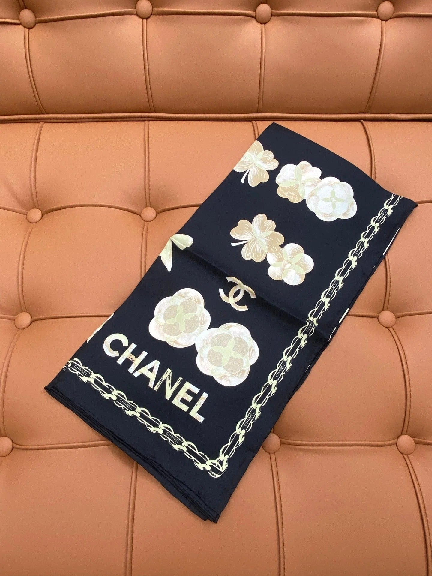 CHANEL 25S SCARF 90 IN SILK 703656 mysite