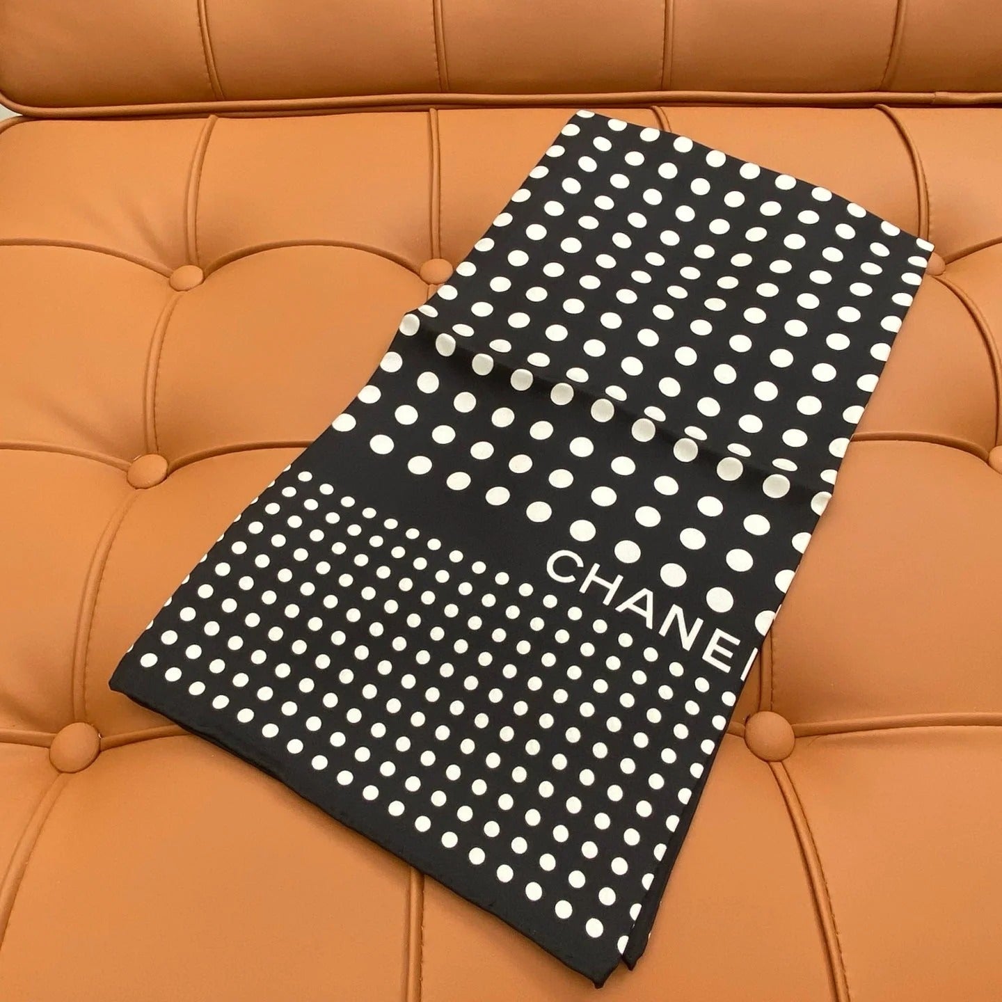 CHANEL 25S SCARF 90 IN SILK 703690 mysite