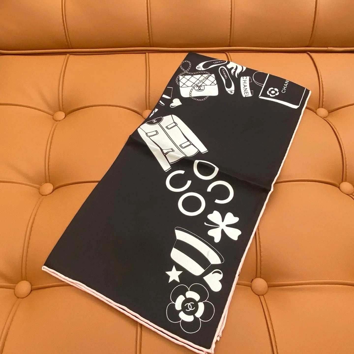 CHANEL 25S SCARF 90 IN SILK 703696 mysite