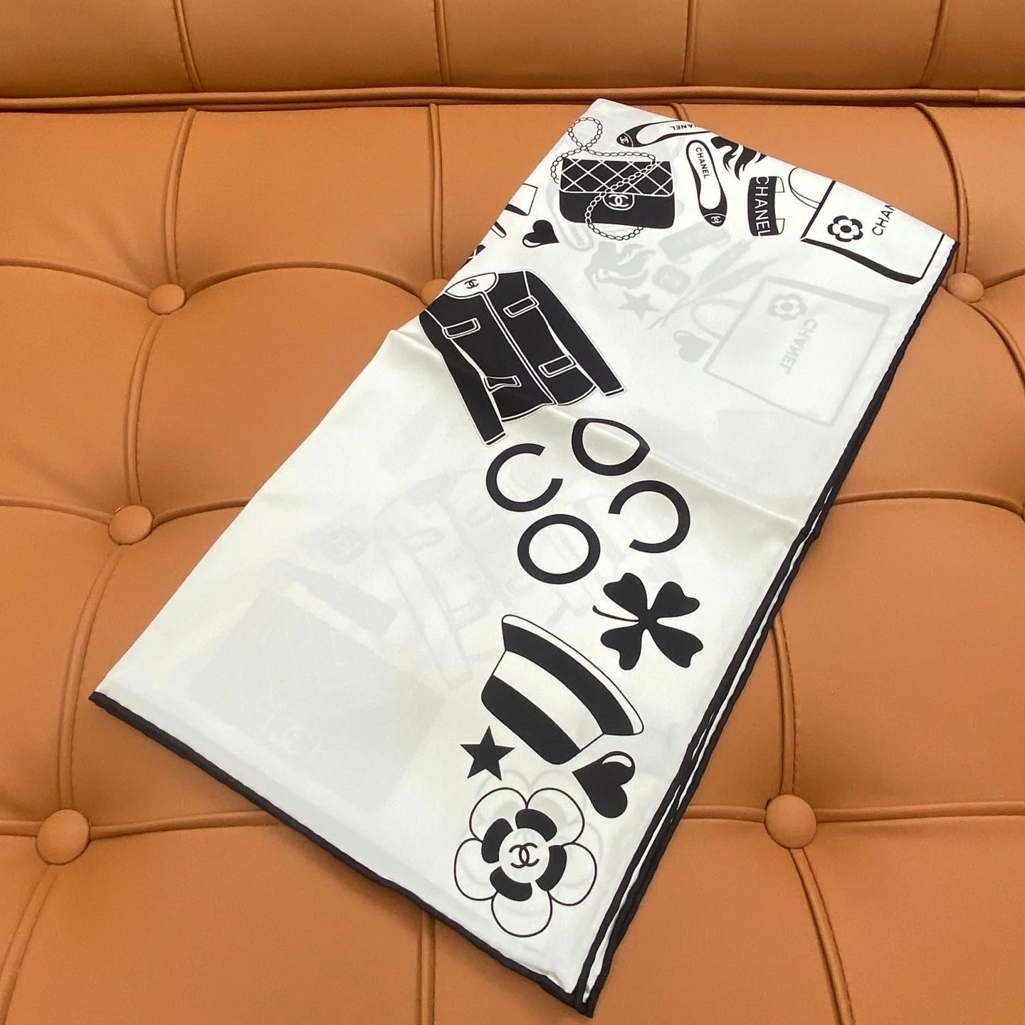 CHANEL 25S SCARF 90 IN SILK 703697 mysite