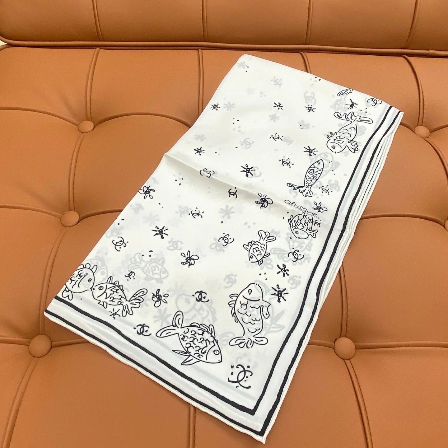 CHANEL 25S SCARF 90 IN SILK 703705 mysite