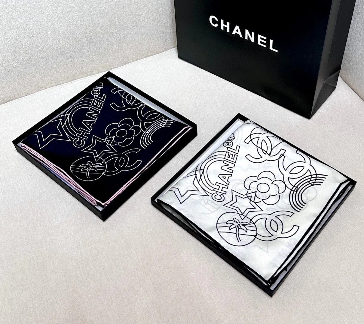 CHANEL 25S SCARF 90 IN TWILL SILK 740294 mysite