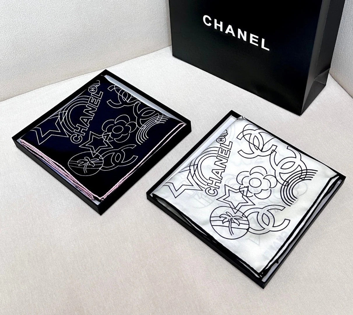 CHANEL 25S SCARF 90 IN TWILL SILK 740295 mysite