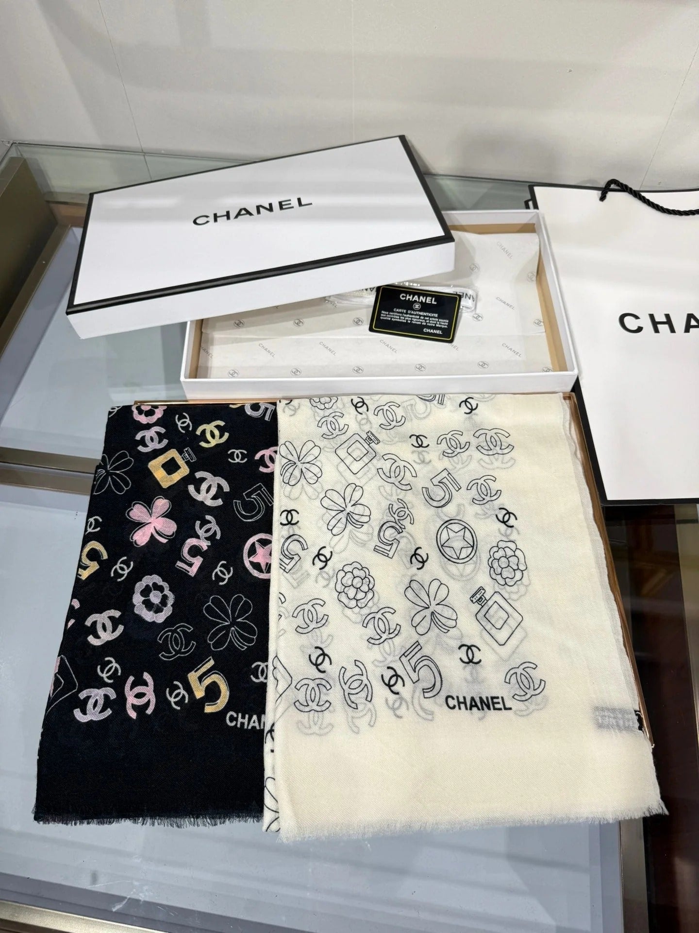 CHANEL 25S SCARF 200 IN CASHMERE 706596 mysite