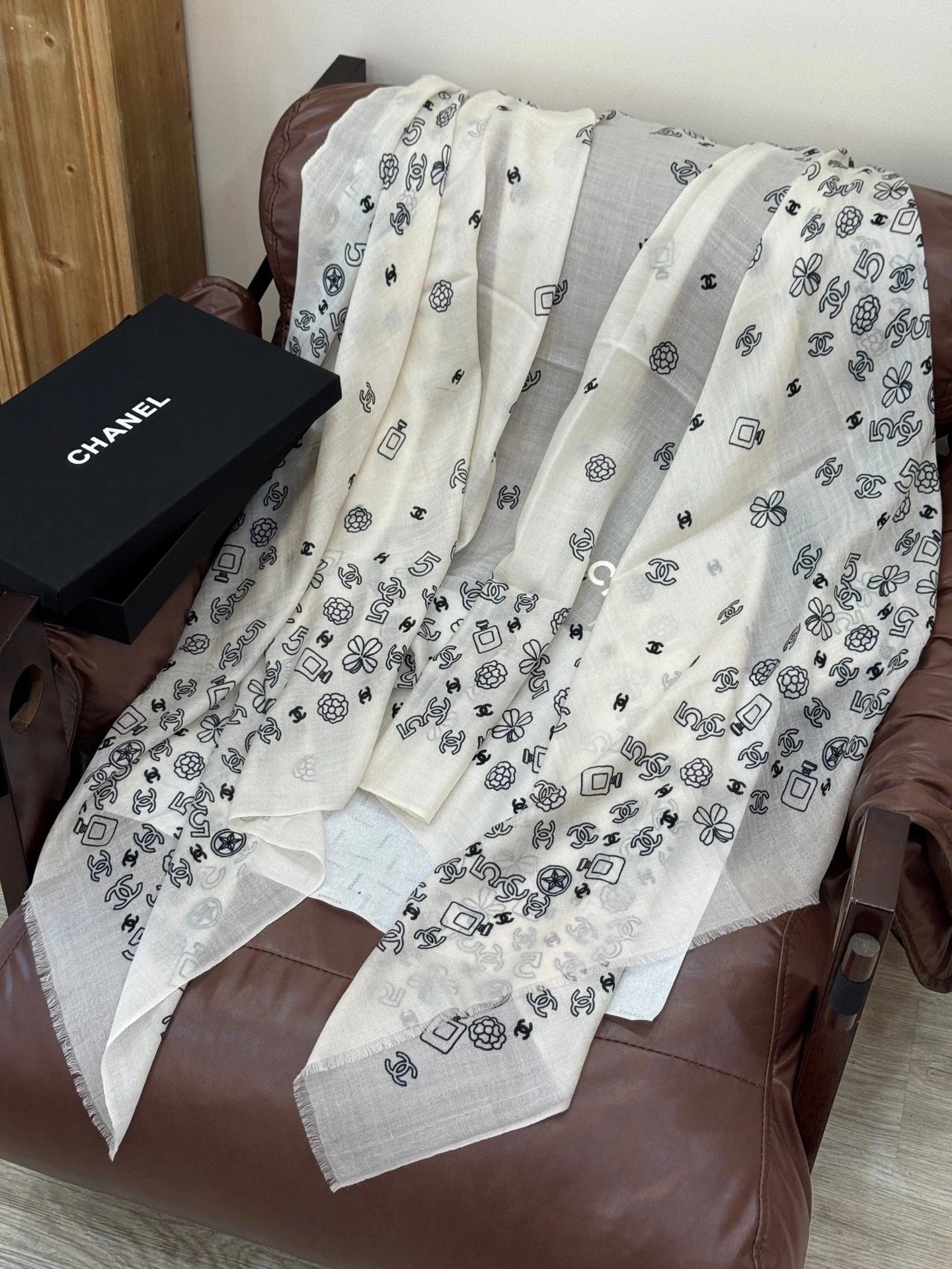 CHANEL 25S SCARF 200 IN CASHMERE 727296 mysite