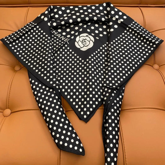 CHANEL 25S SCARF 90 IN SILK 703690 mysite