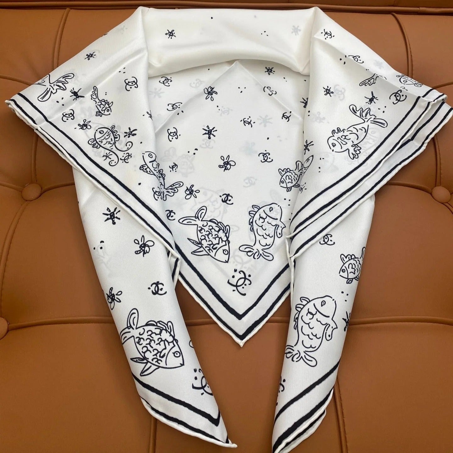 CHANEL 25S SCARF 90 IN SILK 703705 mysite