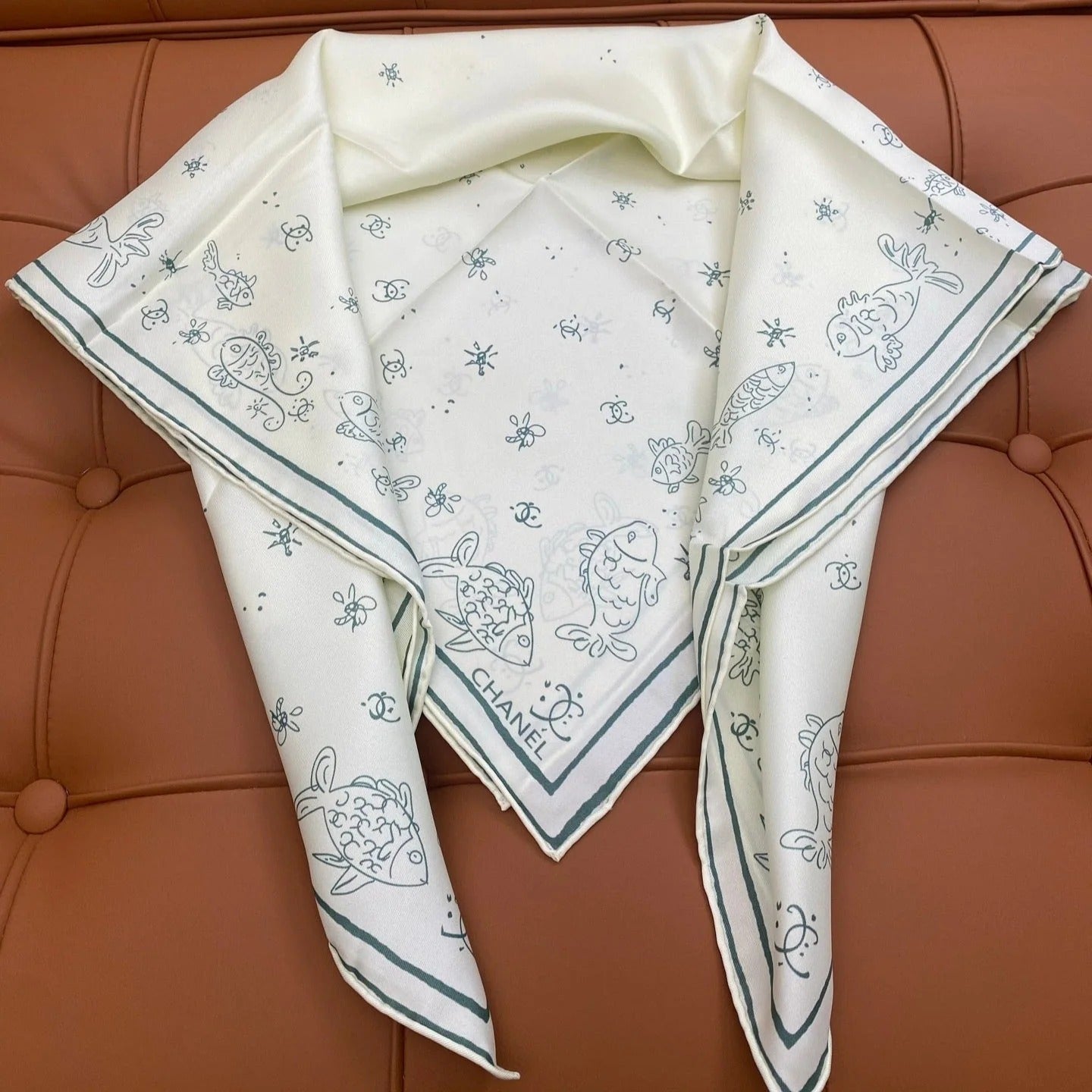 CHANEL 25S SCARF 90 IN SILK 703706 mysite