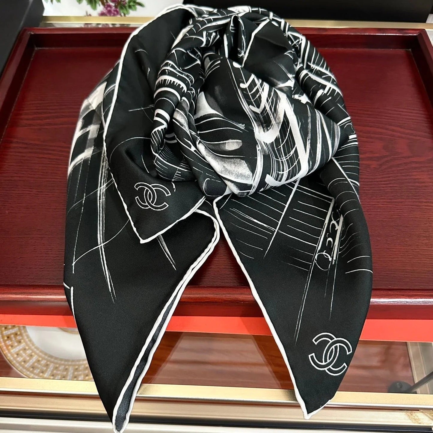 CHANEL 25S SCARF 90 IN SILK 002 mysite