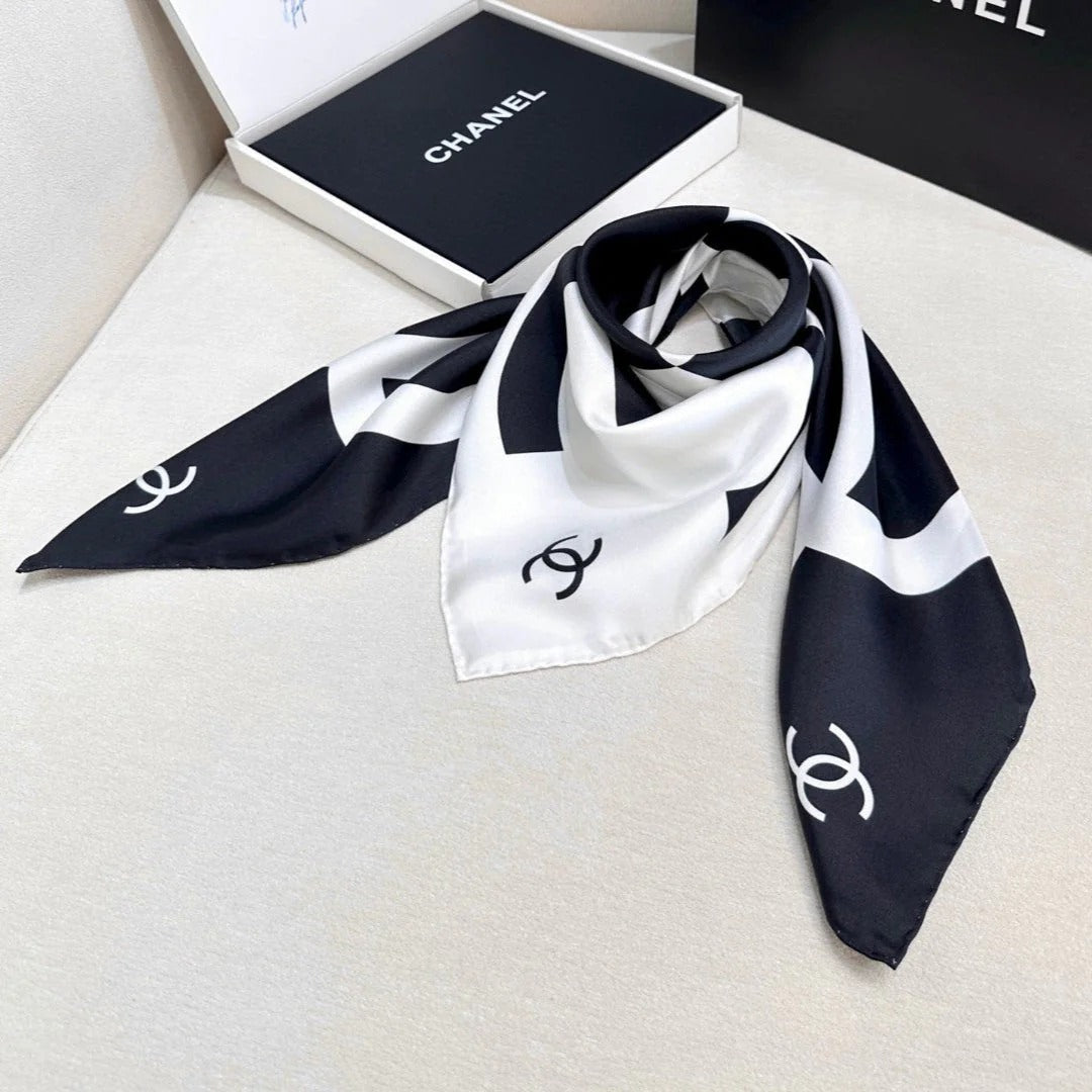 CHANEL 25S SCARF 90 IN SILK 643202 mysite