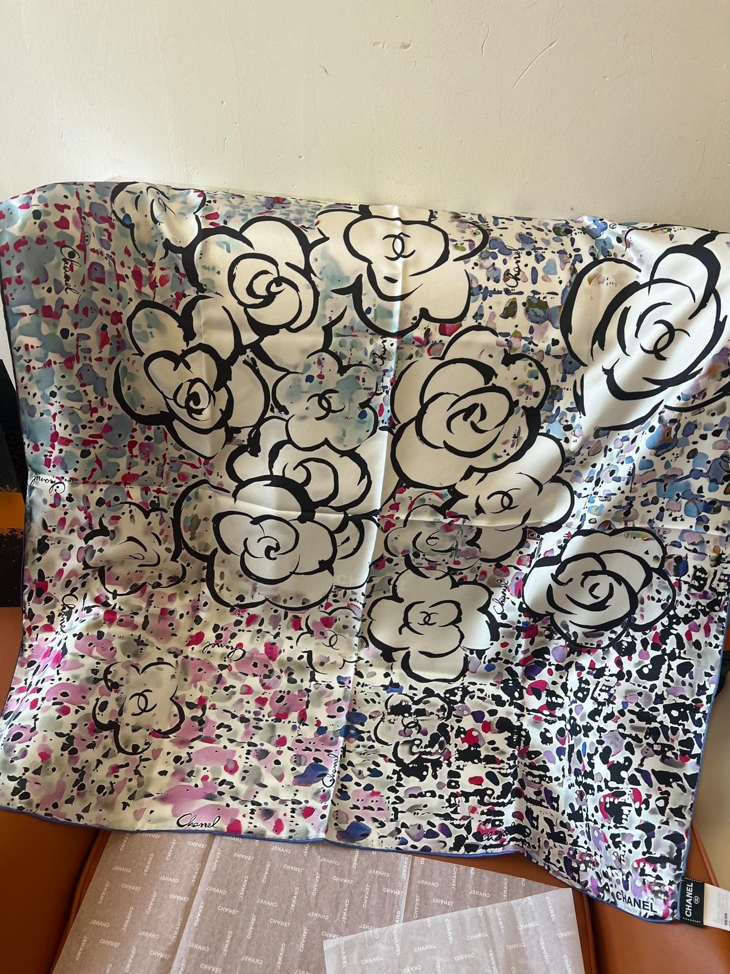 CHANEL 25S SCARF 90 IN SILK TWILL 700816 mysite