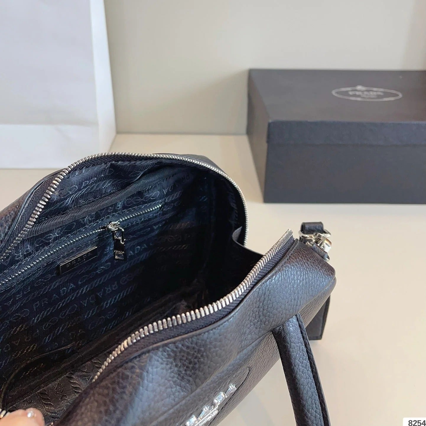 CLASSIC BOSTON BAG 25 IN BLACK GRAINED CALFSKIN mysite