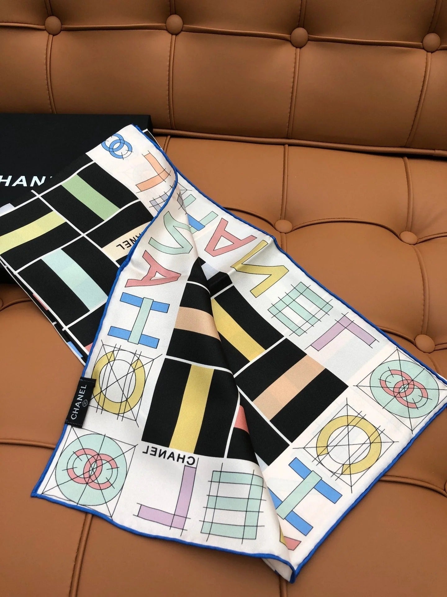 CHANEL 25S SCARF 90 IN SILK 704584 mysite