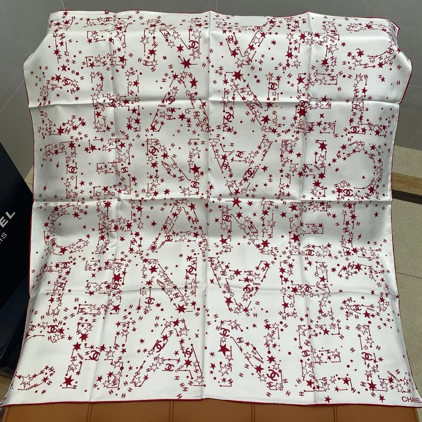 CHANEL 25S SCARF 90 IN SILK 704601 mysite