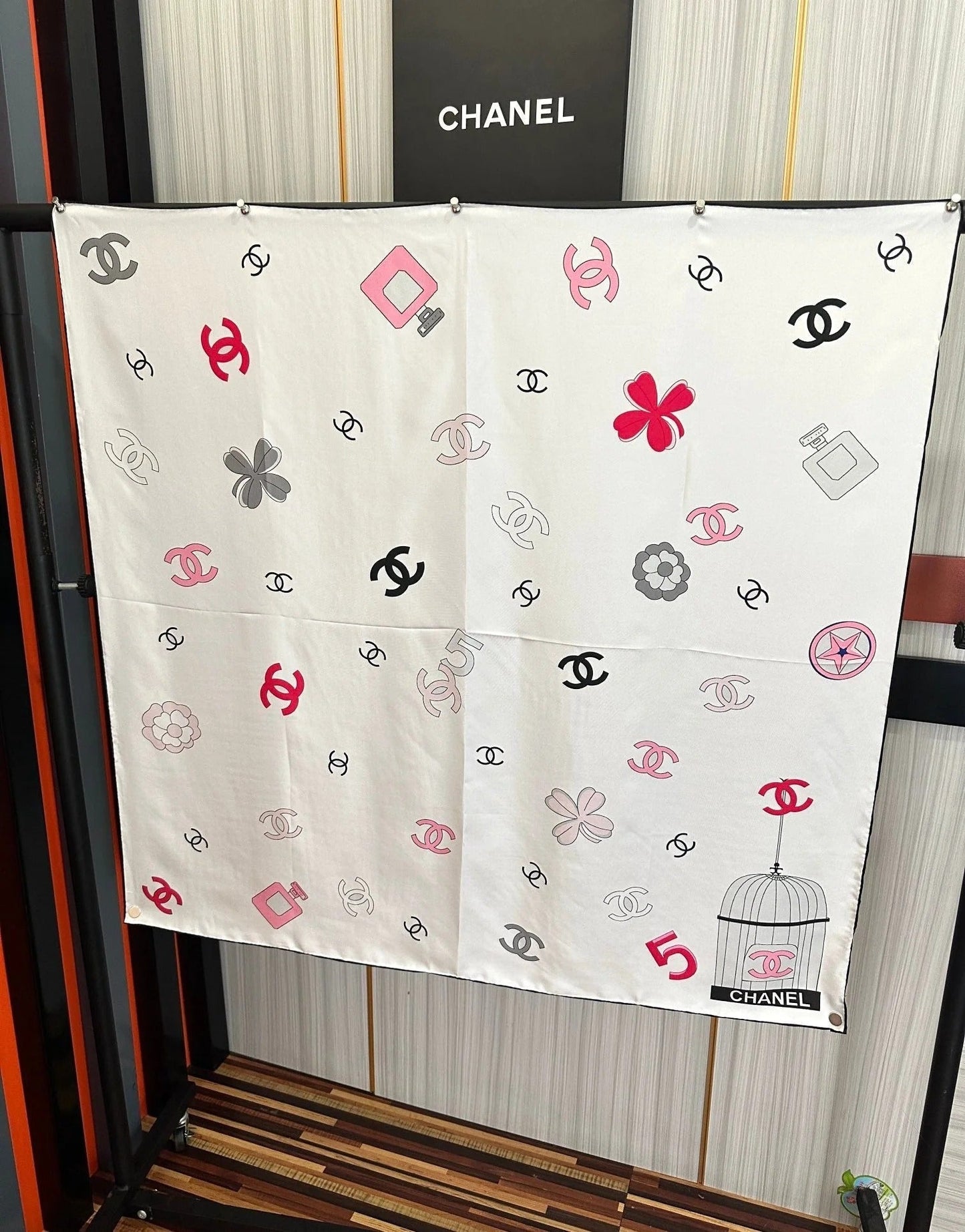 CHANEL 25S SCARF 90 IN SILK 733857 mysite