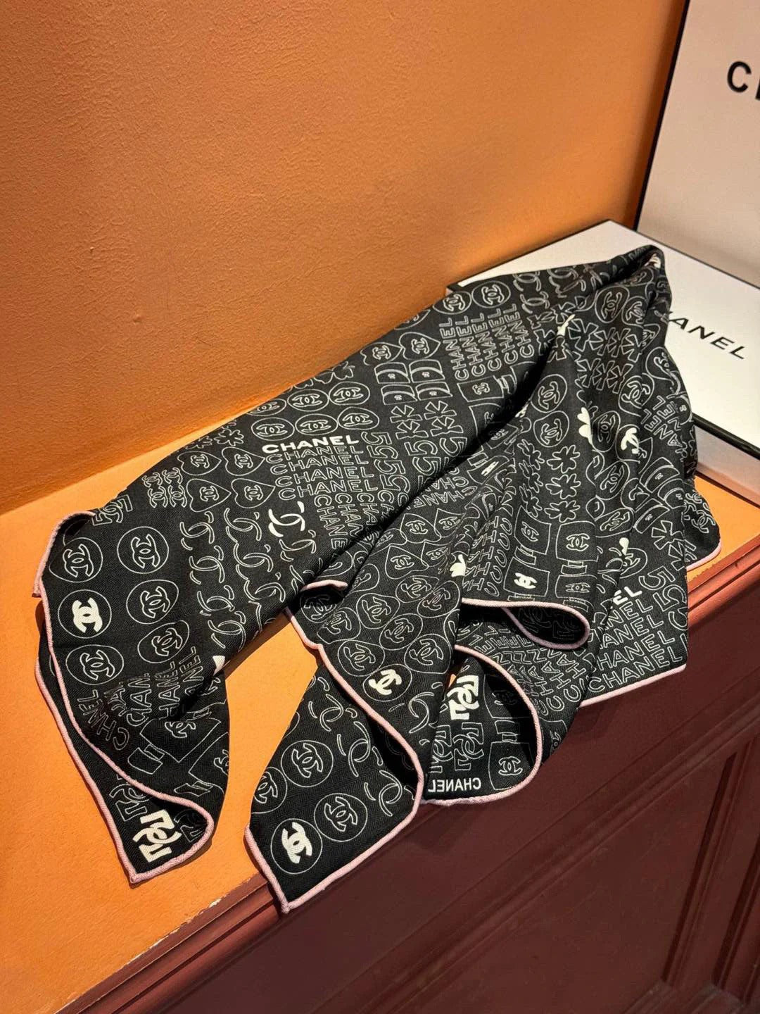 CHANEL 25S SCARF 110 IN CASHMERE SILK 738477 mysite