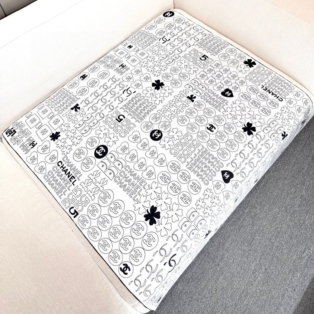 CHANEL 25S SCARF 90 IN SILK 724784 mysite