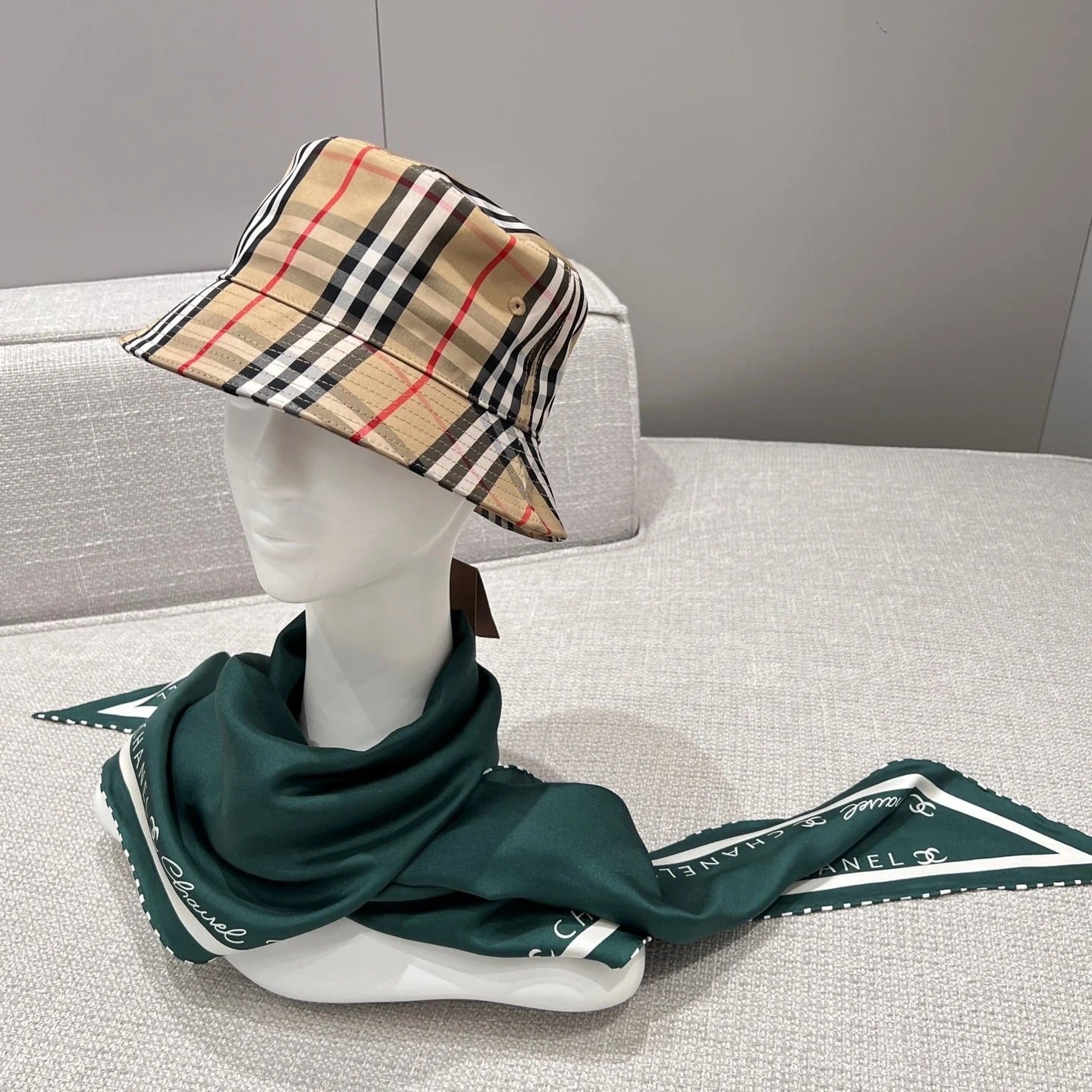 CHANEL 25S SCARF 160 IN SILK 697662 mysite