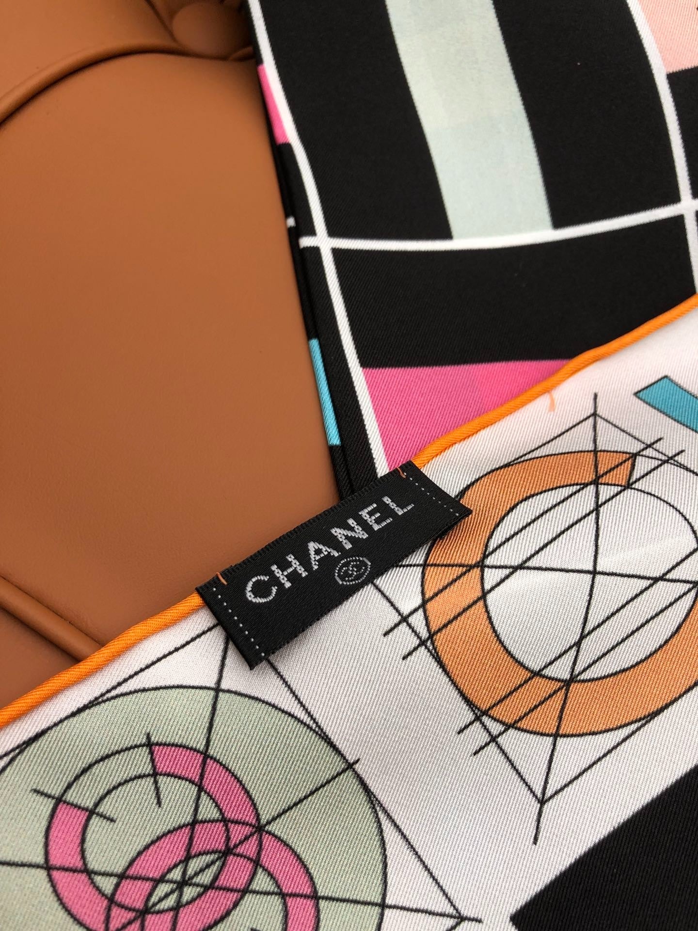 CHANEL 25S SCARF 90 IN SILK 704583 mysite