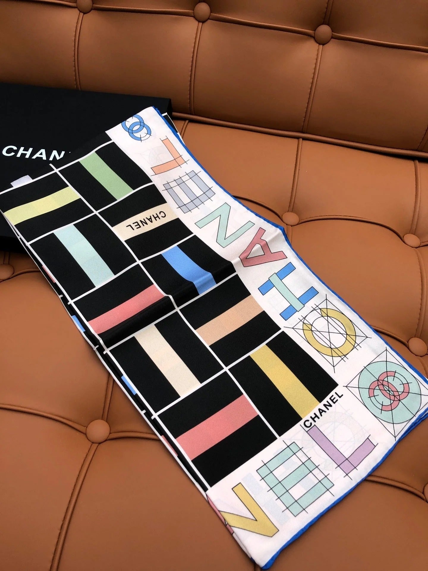 CHANEL 25S SCARF 90 IN SILK 704584 mysite