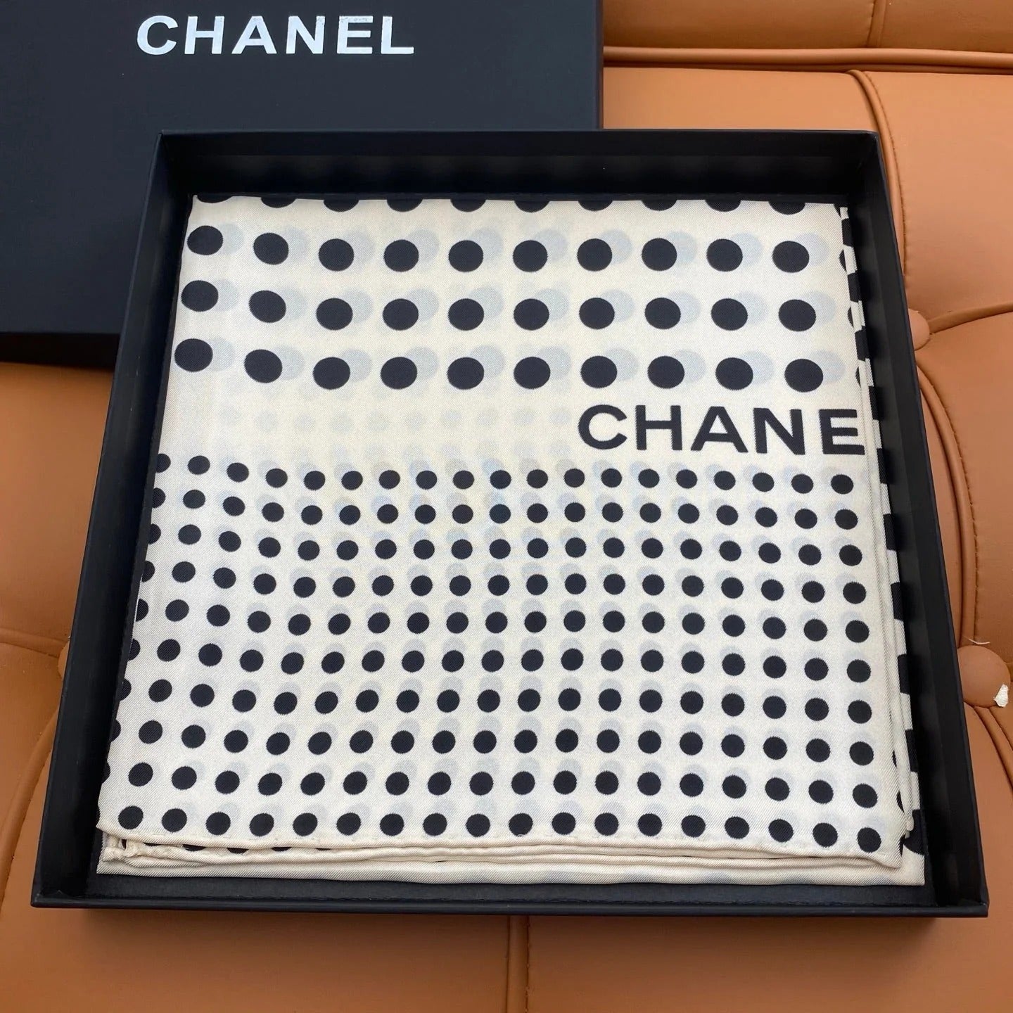 CHANEL 25S SCARF 90 IN SILK 703691 mysite
