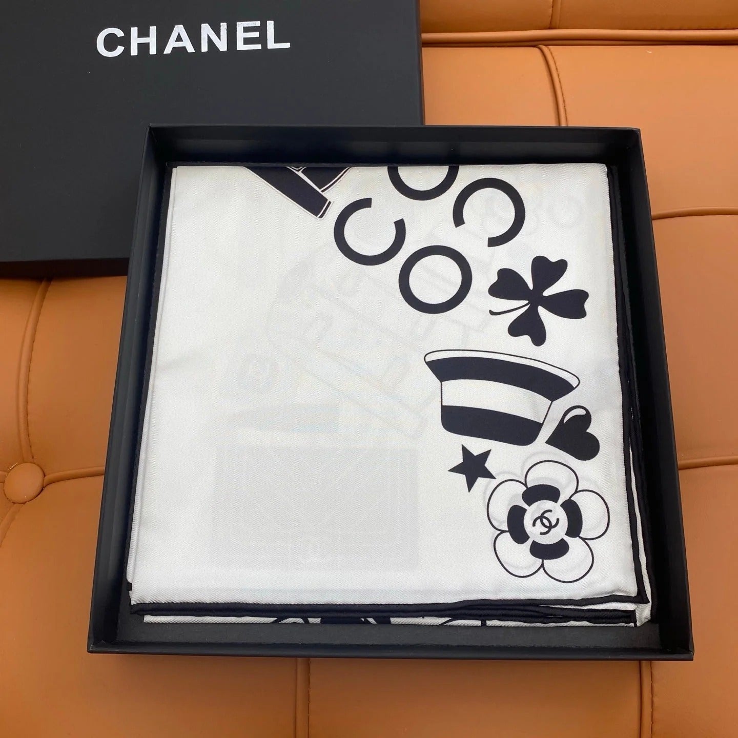 CHANEL 25S SCARF 90 IN SILK 703697 mysite