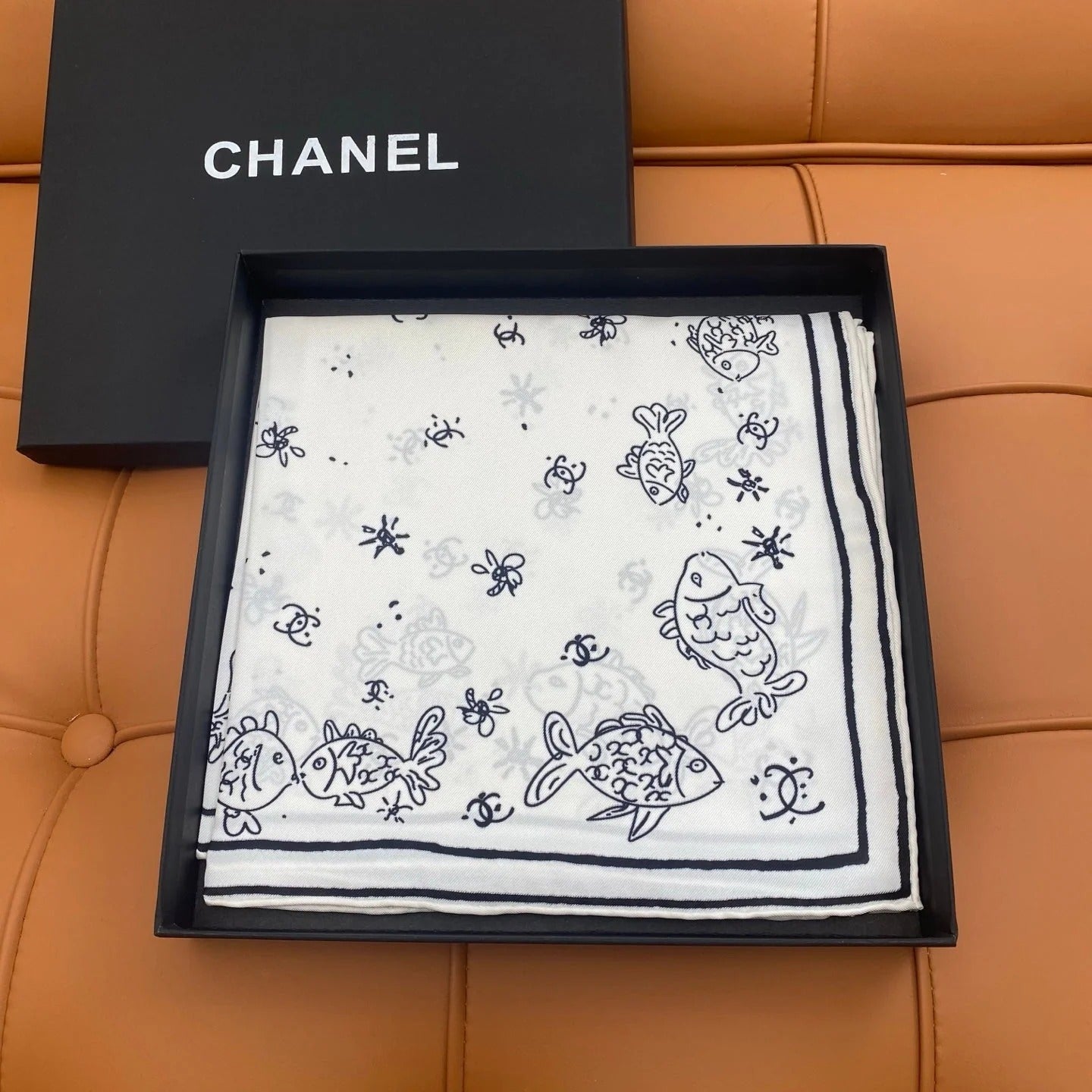 CHANEL 25S SCARF 90 IN SILK 703705 mysite