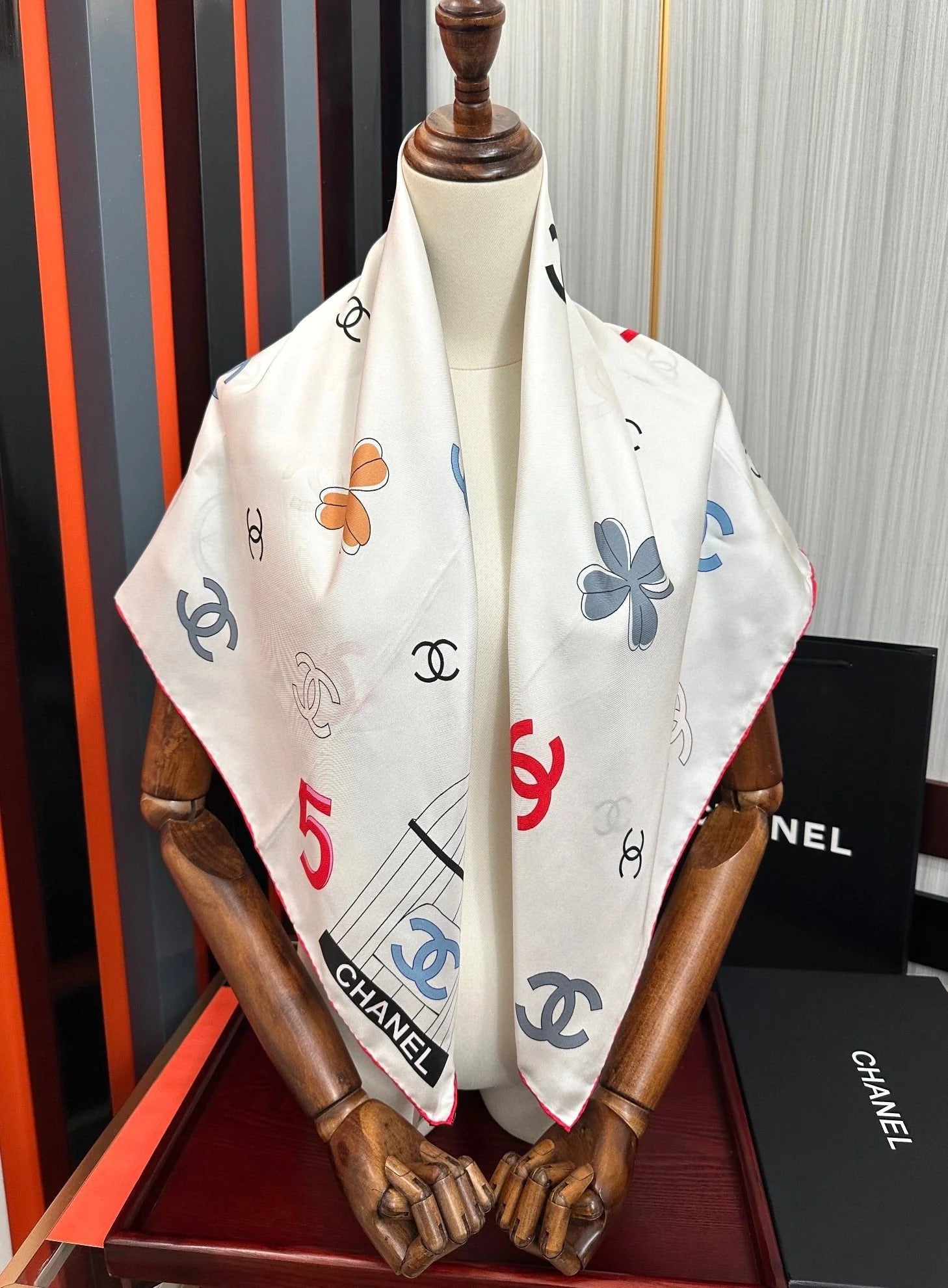 CHANEL 25S SCARF 90 IN SILK 733858 mysite