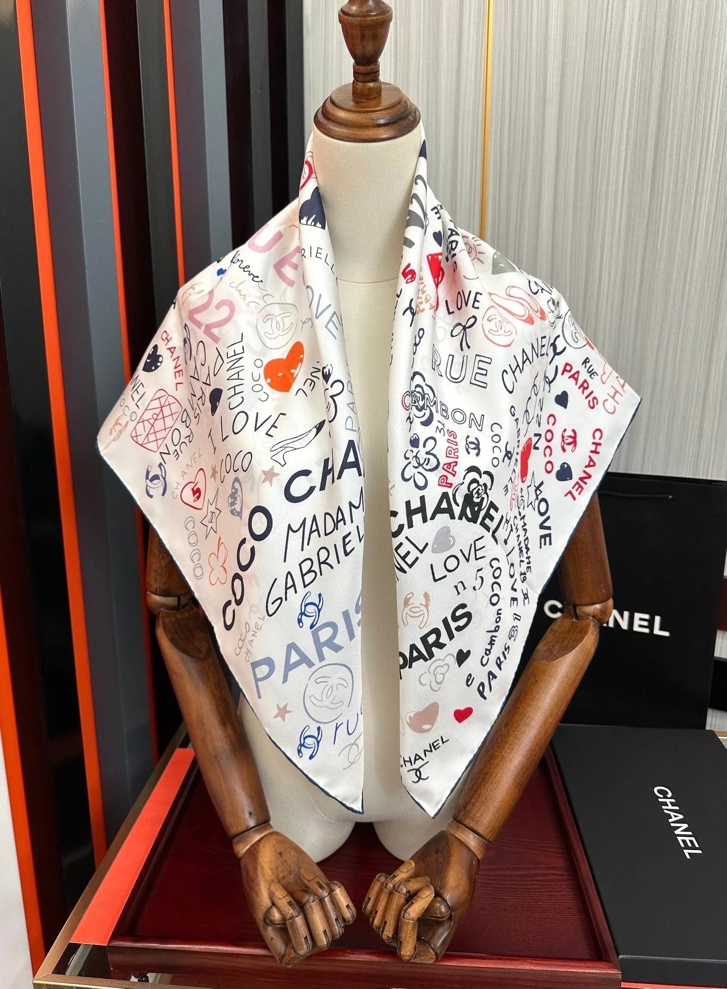 CHANEL 25S SCARF 90 IN SILK 738420 mysite