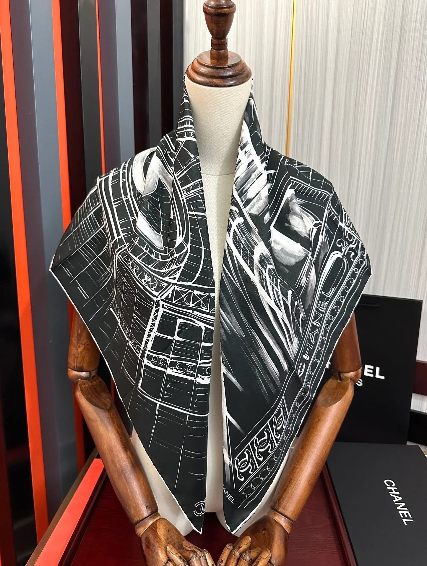 CHANEL 25S SCARF 90 IN SILK 002 mysite