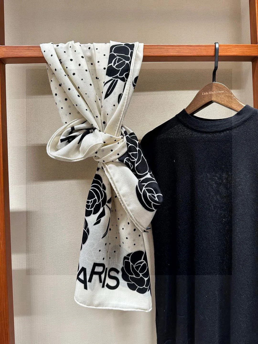 CHANEL 25S SCARF 140 IN SILK 735806 mysite