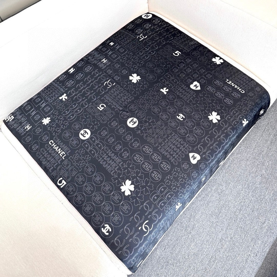 CHANEL 25S SCARF 90 IN SILK 724783 mysite