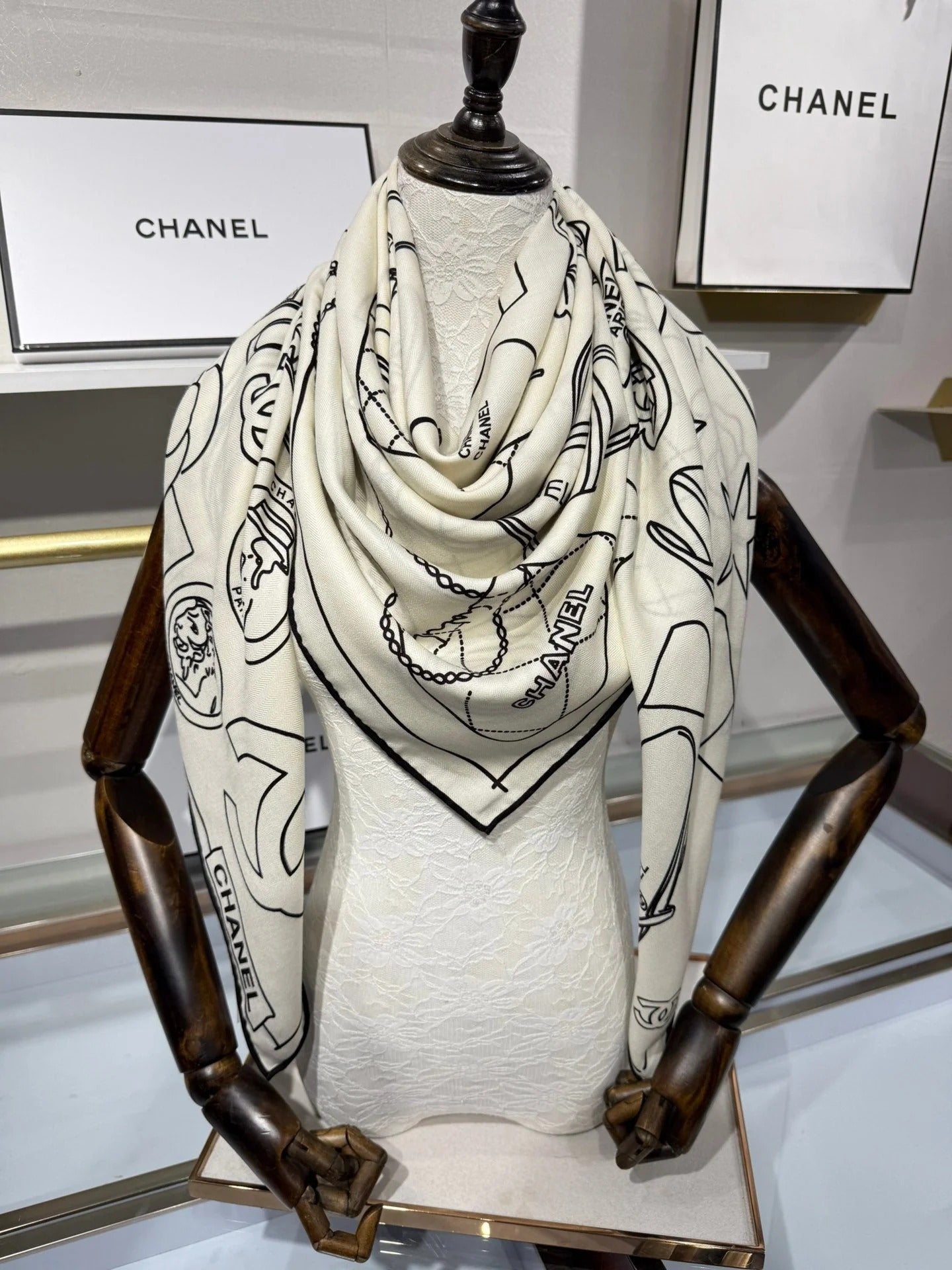 CHANEL 25S SCARF 140 IN SILK 732180 mysite