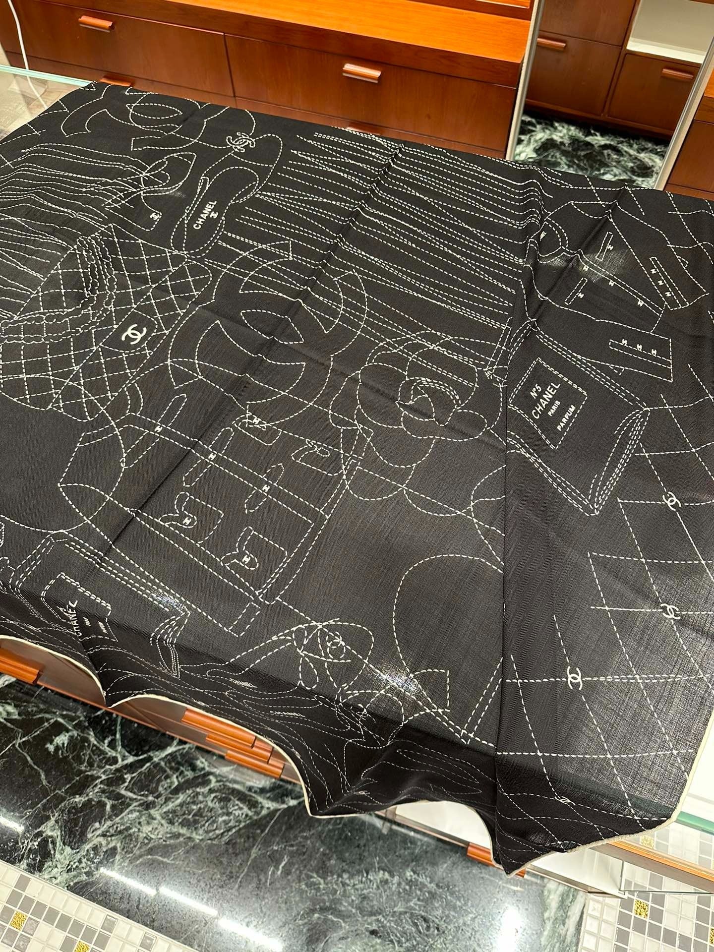 CHANEL 25S SCARF 140 IN SILK WOOL 726479 mysite