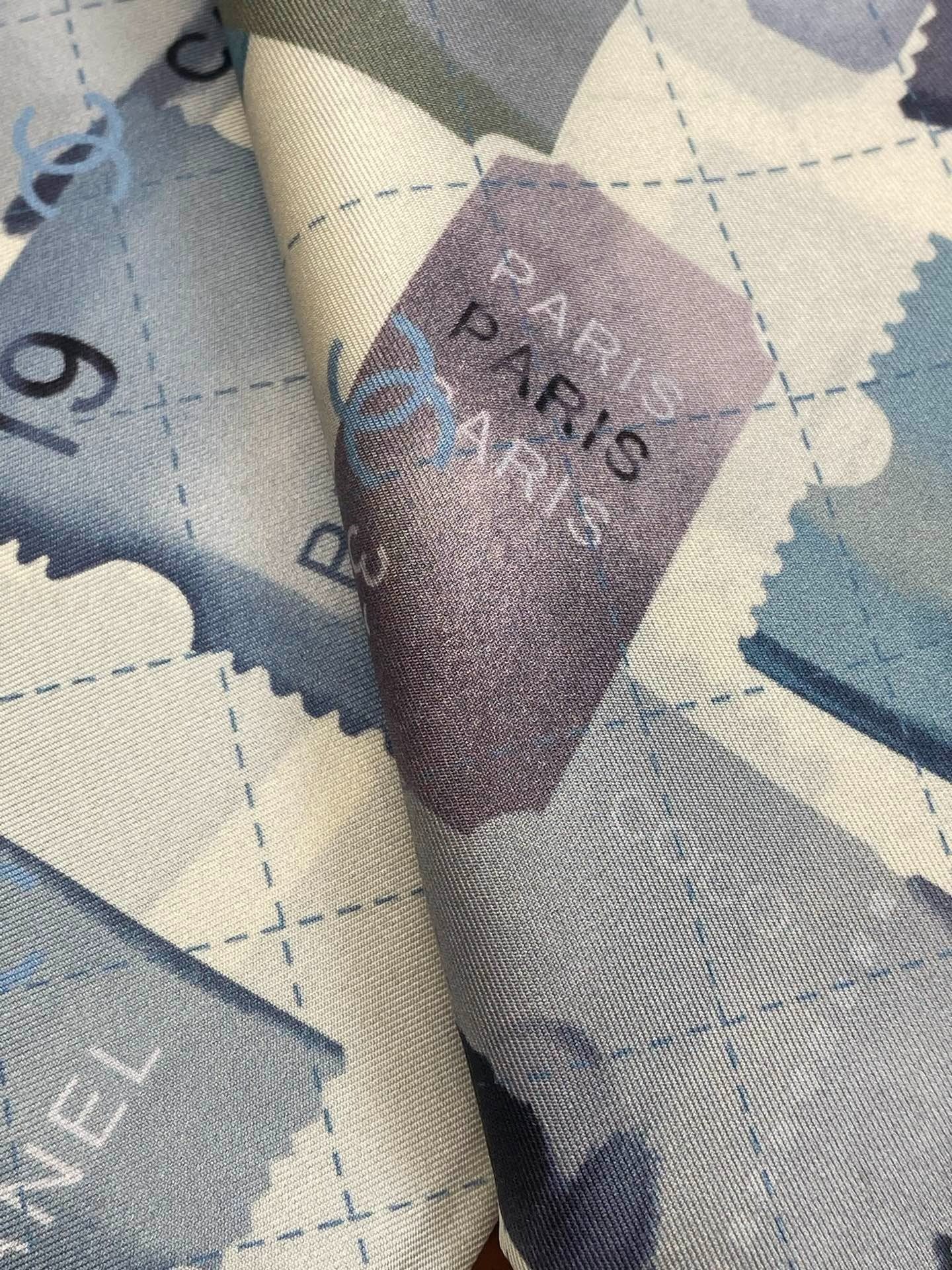 CHANEL 25S SCARF 90 IN SILK 703698 mysite